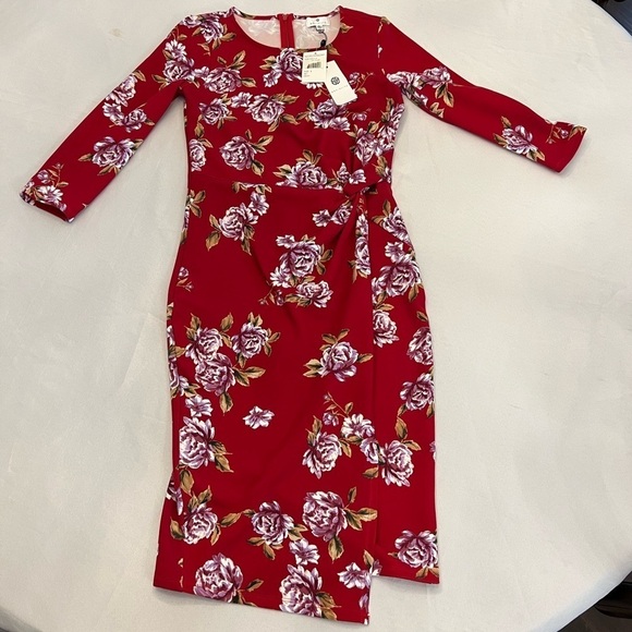 NWT SOCIALITE Women’s Red Lilac Floral Mid Dress, Size Small. - Picture 1 of 6